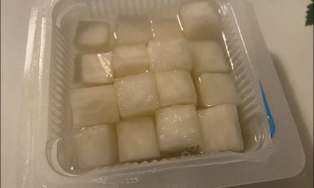 Chicken mu (Korean Pickled radish)