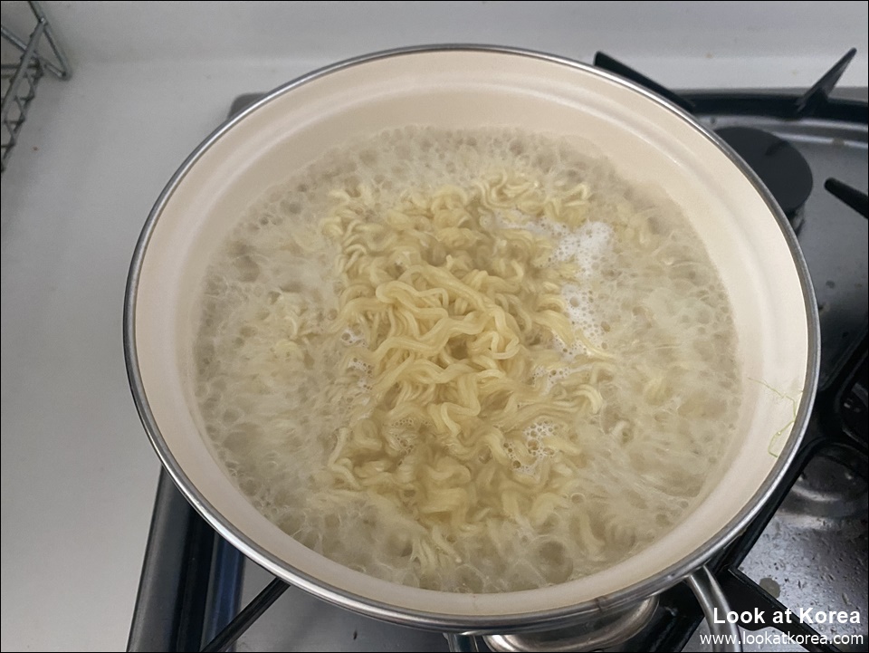 Jin Bibim Noodles Ramen