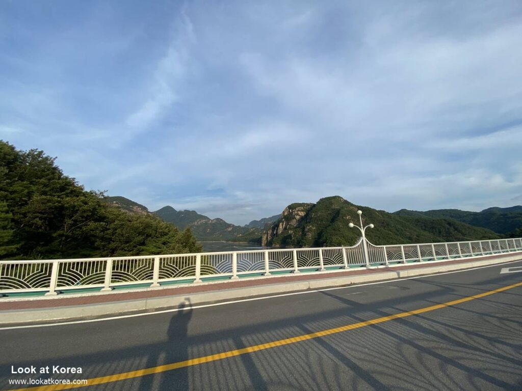 Cheongpungho - Oksun Bridge, Jecheon