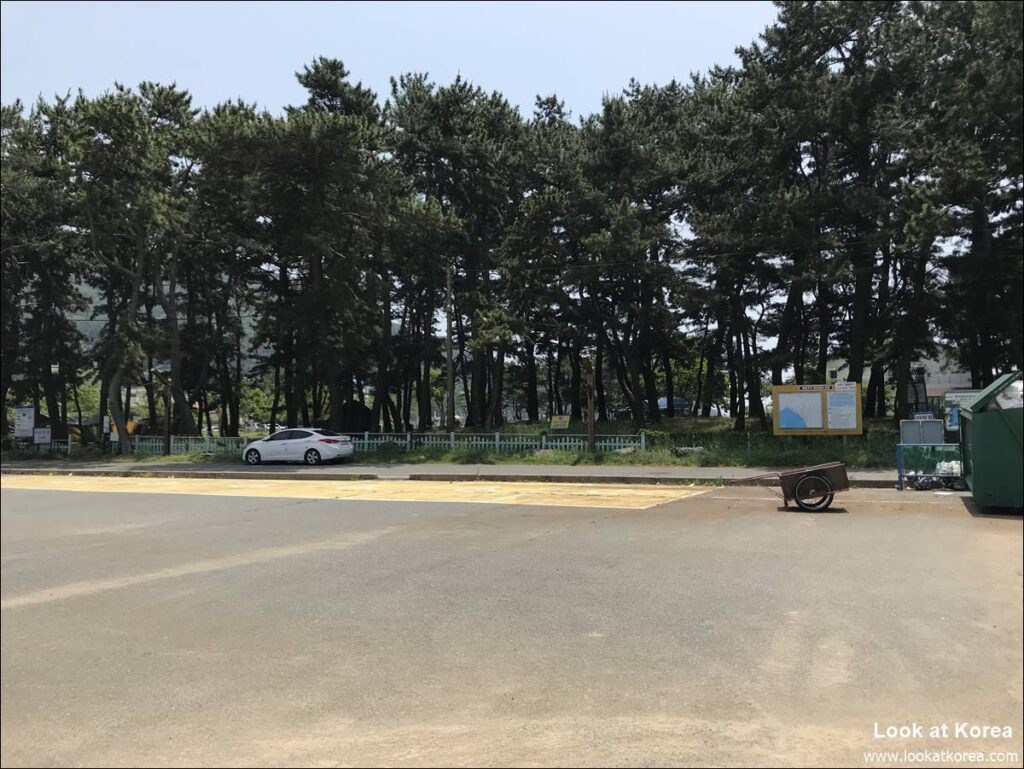 Songjeong Solbaram Beach