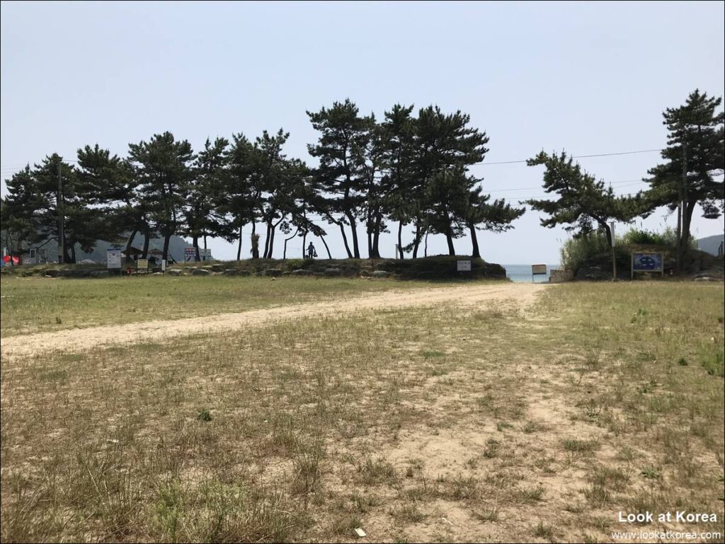 Songjeong Solbaram Beach