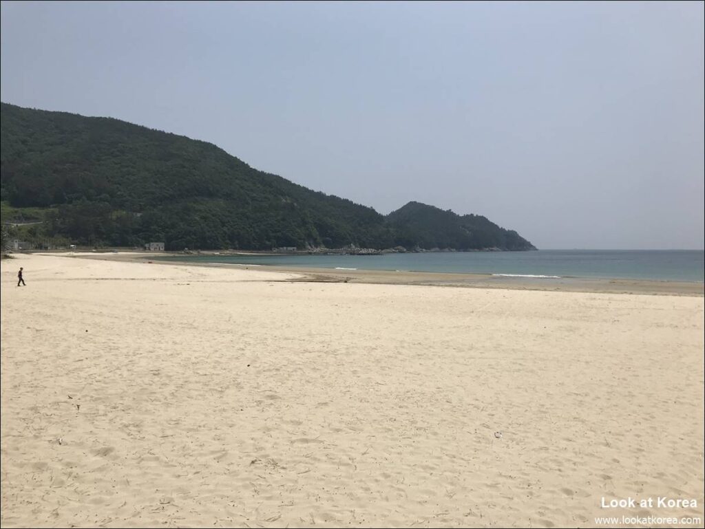 Songjeong Solbaram Beach